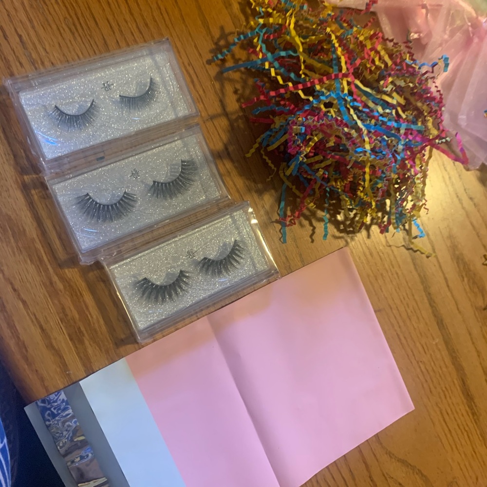 3D Lashes - Picture 3 of 7